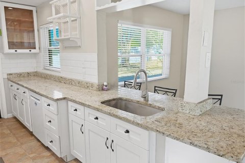 Villa ou maison à vendre à Spring Hill, Floride: 2 chambres, 122.17 m2 № 2430931 - photo 8