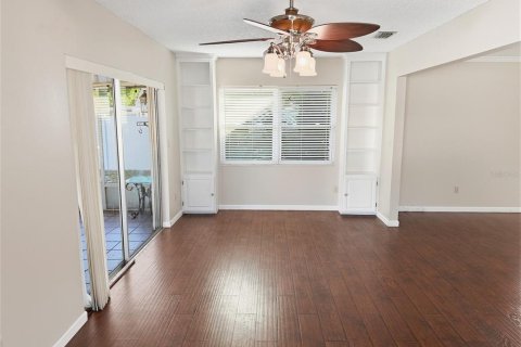 Villa ou maison à vendre à Spring Hill, Floride: 2 chambres, 122.17 m2 № 2430931 - photo 13