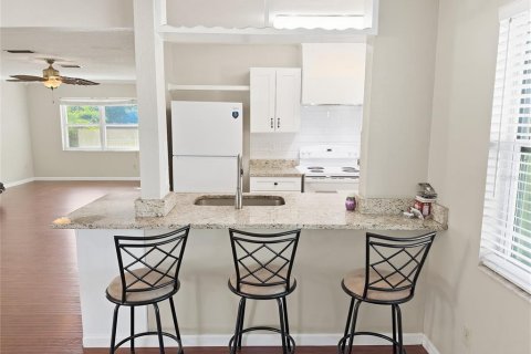 Villa ou maison à vendre à Spring Hill, Floride: 2 chambres, 122.17 m2 № 2430931 - photo 12