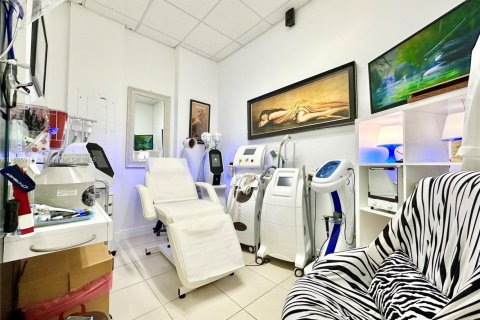 Immobilier commercial à vendre à Miami, Floride № 1959548 - photo 22