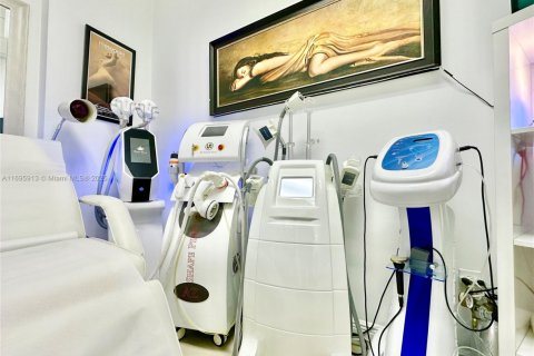 Immobilier commercial à vendre à Miami, Floride № 1959548 - photo 25