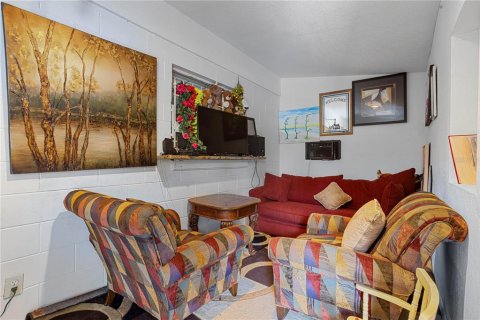 House in Orlando, Florida 3 bedrooms, 117.61 sq.m. № 1722336 - photo 9