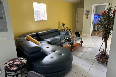 Condominio en venta en Homestead, Florida, 3 dormitorios, 95.13 m2 № 1977737 - foto 9