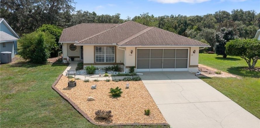 House in Hernando, Florida 3 bedrooms, 138.98 sq.m. № 2393570