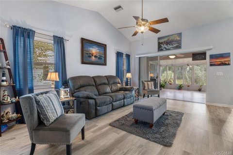 House in Hernando, Florida 3 bedrooms, 138.98 sq.m. № 2393570 - photo 9