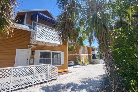 Commercial property in Sarasota, Florida 4 bedrooms, 308.44 sq.m. № 2108333 - photo 3