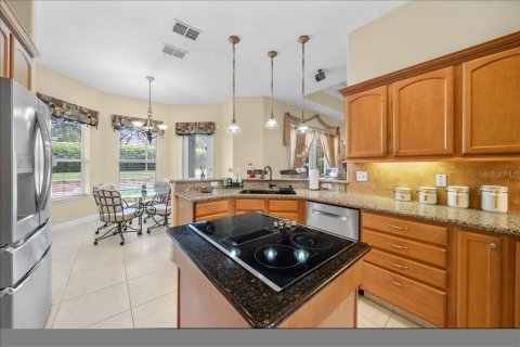 House in Weeki Wachee, Florida 3 bedrooms, 219.62 sq.m. № 1882825 - photo 19