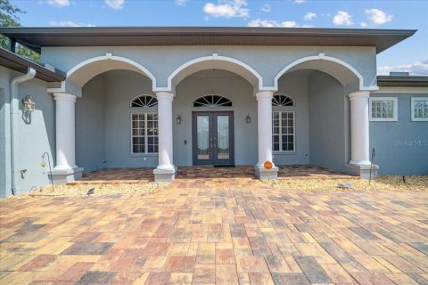 House in Weeki Wachee, Florida 3 bedrooms, 219.62 sq.m. № 1882825 - photo 4