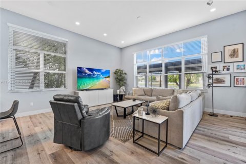 Villa ou maison à vendre à Miramar, Floride: 4 chambres, 229.38 m2 № 2023709 - photo 20