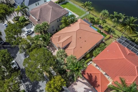 Villa ou maison à vendre à Miramar, Floride: 4 chambres, 229.38 m2 № 2023709 - photo 4