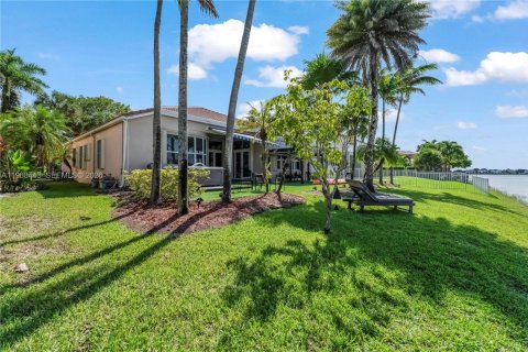 Villa ou maison à vendre à Miramar, Floride: 4 chambres, 229.38 m2 № 2023709 - photo 30