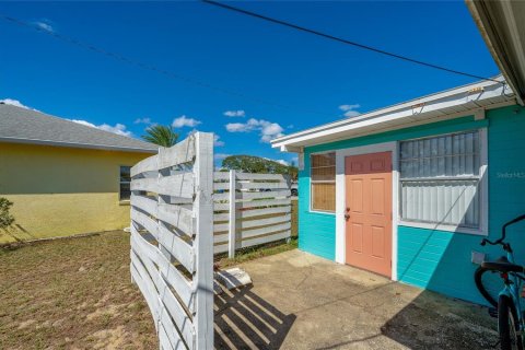 House in Ormond Beach, Florida 2 bedrooms, 49.05 sq.m. № 2428826 - photo 14