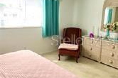 House in Clearwater, Florida 1 bedroom, 90.49 sq.m. № 2210565 - photo 11