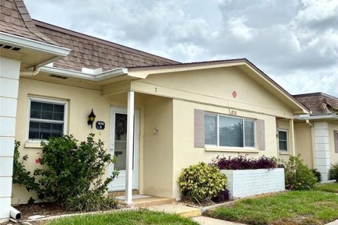 House in Clearwater, Florida 1 bedroom, 90.49 sq.m. № 2210565 - photo 2