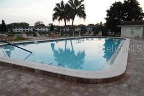 House in Clearwater, Florida 1 bedroom, 90.49 sq.m. № 2210565 - photo 18