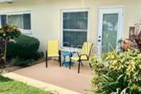 House in Clearwater, Florida 1 bedroom, 90.49 sq.m. № 2210565 - photo 14