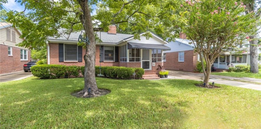 House in Jacksonville, Florida 3 bedrooms, 123 sq.m. № 1909675