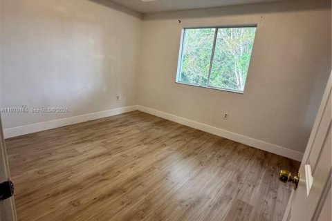 Townhouse in Homestead, Florida 3 bedrooms, 120.96 sq.m. № 2042034 - photo 17