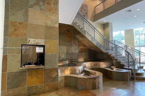 Condominio en venta en Hallandale Beach, Florida, 2 dormitorios, 117.99 m2 № 1934173 - foto 10