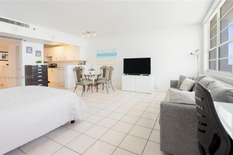 Снять в аренду кондоминиум в Майами-Бич, Флорида 49.7м2, № 2034903 - фото 9