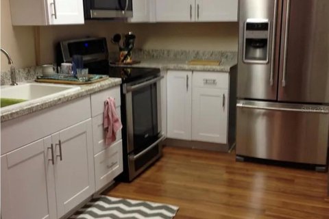 Condominio en alquiler en Belleair Bluffs, Florida, 2 dormitorios, 114.73 m2 № 1916323 - foto 1