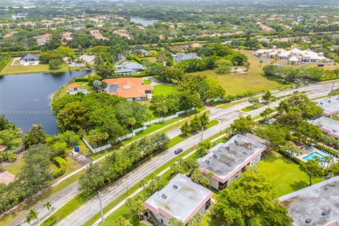 Condo in Weston, Florida, 2 bedrooms  № 1971724 - photo 28