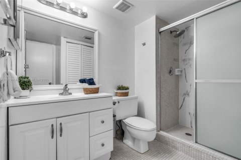 Condo in Weston, Florida, 2 bedrooms  № 1971724 - photo 23