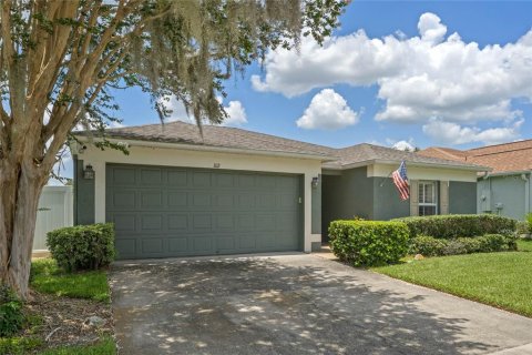 House in Sanford, Florida 4 bedrooms, 196.4 sq.m. № 1720783 - photo 2