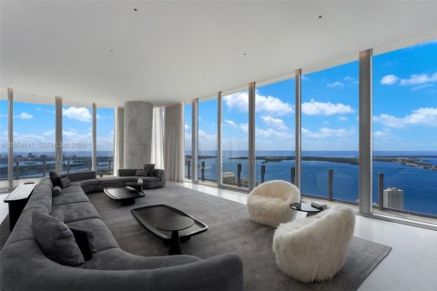 Condo à Miami, Floride, 5 chambres  № 2265580
