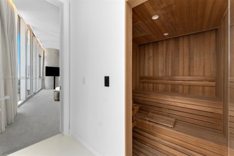 Copropriété à louer à Miami, Floride: 5 chambres, 899.39 m2 № 2265580 - photo 10