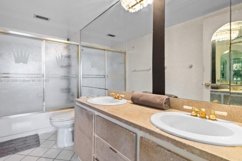 Copropriété à vendre à Miami Beach, Floride: 4 chambres, 285.21 m2 № 2061682 - photo 21