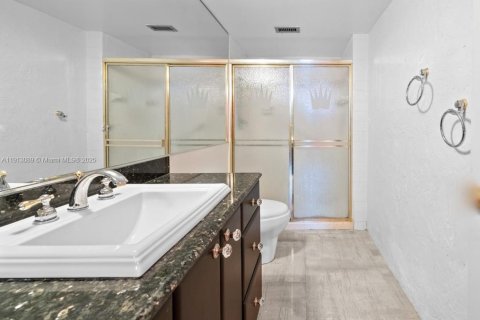 Copropriété à vendre à Miami Beach, Floride: 4 chambres, 285.21 m2 № 2061682 - photo 24