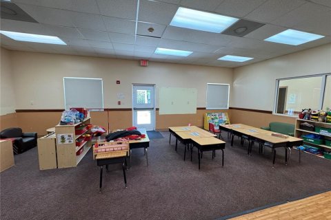 Commercial property in Sanford, Florida 872.35 sq.m. № 1597361 - photo 9
