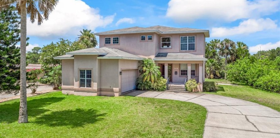 House in Ormond Beach, Florida 4 bedrooms, 270.72 sq.m. № 1869377