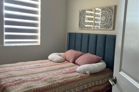 Купить таунхаус в Хомстед, Флорида 3 спальни, 157.47м2, № 1983540 - фото 8