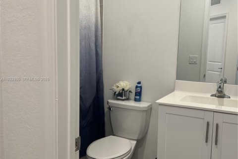 Купить таунхаус в Хомстед, Флорида 3 спальни, 157.47м2, № 1983540 - фото 10