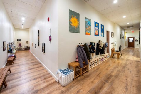 Купить коммерческую недвижимость в Тамарак, Флорида № 2025498 - фото 21