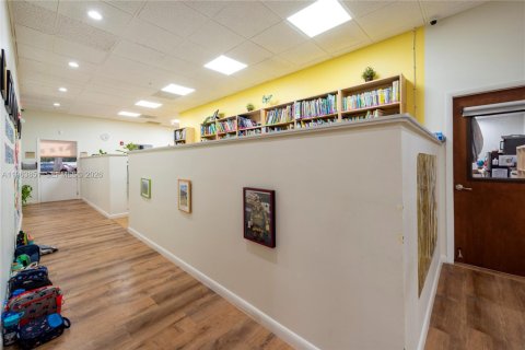 Купить коммерческую недвижимость в Тамарак, Флорида № 2025498 - фото 10