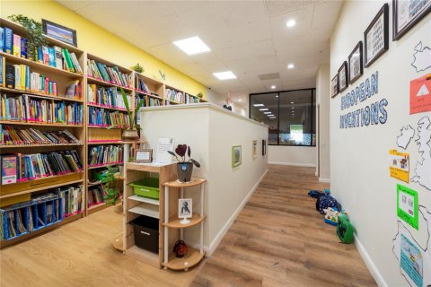 Купить коммерческую недвижимость в Тамарак, Флорида № 2025498 - фото 26