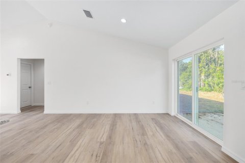 Villa ou maison à vendre à Citrus Springs, Floride: 4 chambres, 159.33 m2 № 2388800 - photo 21