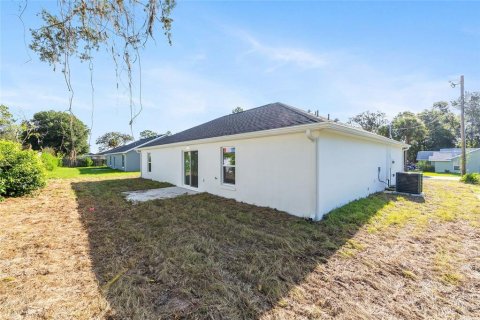 Villa ou maison à vendre à Citrus Springs, Floride: 4 chambres, 159.33 m2 № 2388800 - photo 10