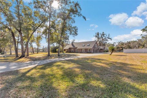 House in Ocala, Florida 4 bedrooms, 388.42 sq.m. № 1556226 - photo 2