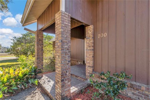 House in Ocala, Florida 4 bedrooms, 388.42 sq.m. № 1556226 - photo 5