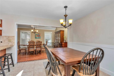House in Ocala, Florida 4 bedrooms, 388.42 sq.m. № 1556226 - photo 17