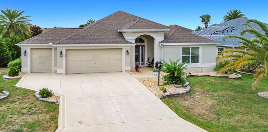 Casa en The Villages, Florida 3 dormitorios, 187.29 m2 № 2196898