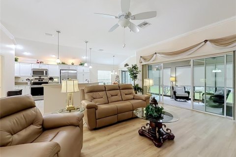 Casa en venta en The Villages, Florida, 3 dormitorios, 187.29 m2 № 2196898 - foto 5