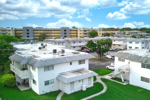 Condominio en venta en Miami, Florida, 1 dormitorio, 65.03 m2 № 2012190 - foto 6