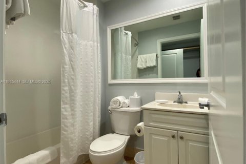 Apartment in Sweetwater, Florida 2 bedrooms № 1994285 - photo 8