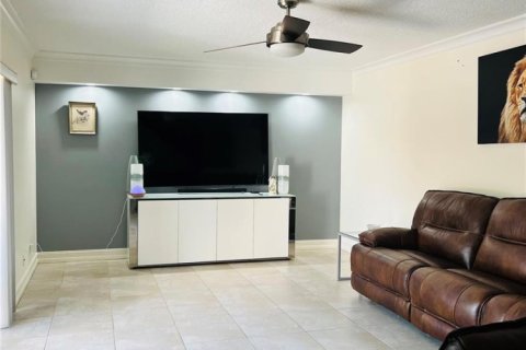 Touwnhouse à vendre à Deerfield Beach, Floride: 2 chambres, 114.83 m2 № 2082360 - photo 7