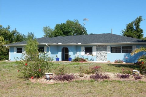 Casa en venta en Port Charlotte, Florida, 4 dormitorios, 192.03 m2 № 1634792 - foto 1